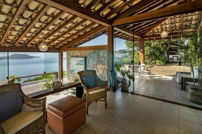 Imagem Casa com 5 Quartos à Venda, 35.320 m² em Piraquara - Angra Dos Reis Imagem Casa com 5 Quartos à Venda, 35.320 m² em Piraquara - Angra Dos Reis