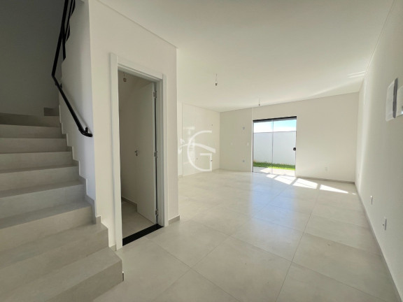 Imagem Casa com 3 Quartos à Venda,  em Vila Nova - Joinville