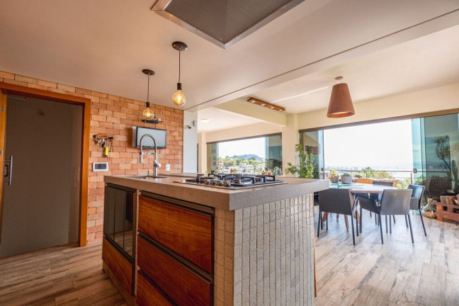 Imagem Casa de Condomínio com 3 Quartos à Venda, 450 m² em João Paulo - Florianópolis Imagem Casa de Condomínio com 3 Quartos à Venda, 450 m² em João Paulo - Florianópolis