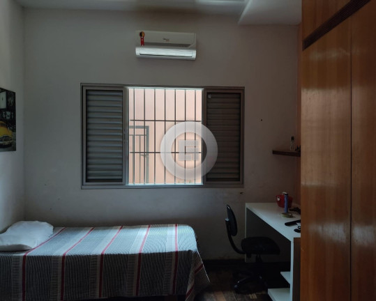Imagem Casa com 5 Quartos para Alugar, 420 m² em Centro - Montes Claros Imagem Casa com 5 Quartos para Alugar, 420 m² em Centro - Montes Claros
