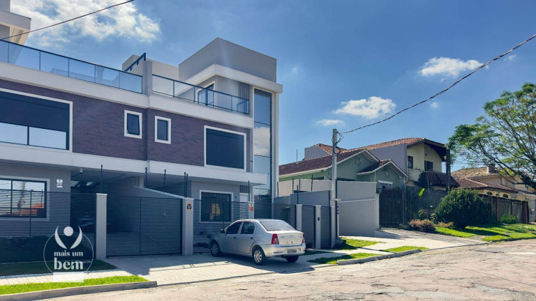 Sobrado com 3 Quartos à Venda, 142 m² em Boa Vista - Curitiba