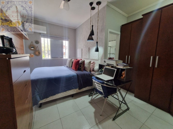 Imagem Casa com 3 Quartos à Venda, 130 m² em Macuco - Santos