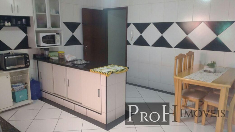 Imagem Sobrado com 3 Quartos à Venda, 325 m² em Olímpico - São Caetano Do Sul Imagem Sobrado com 3 Quartos à Venda, 325 m² em Olímpico - São Caetano Do Sul