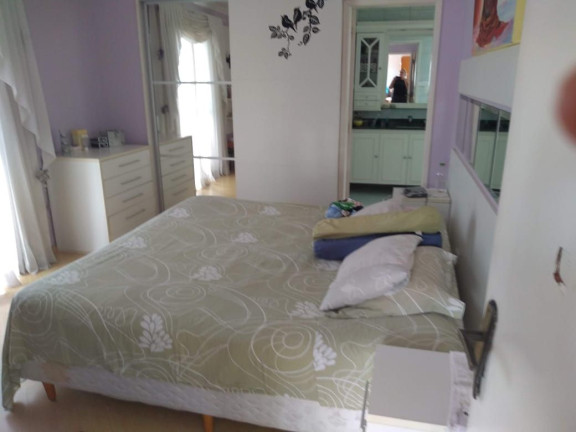 Imagem Casa com 4 Quartos à Venda, 400 m² em Aruã - Mogi Das Cruzes Imagem Casa com 4 Quartos à Venda, 400 m² em Aruã - Mogi Das Cruzes