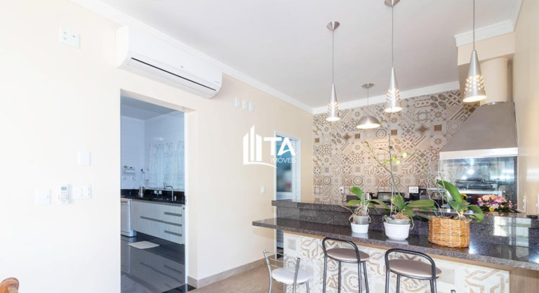 Imagem Casa com 3 Quartos à Venda, 284 m² em Swiss Park - Campinas Imagem Casa com 3 Quartos à Venda, 284 m² em Swiss Park - Campinas