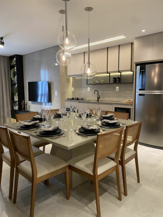 Imagem Apartamento com 2 Quartos à Venda, 76 m² em Centro - Navegantes