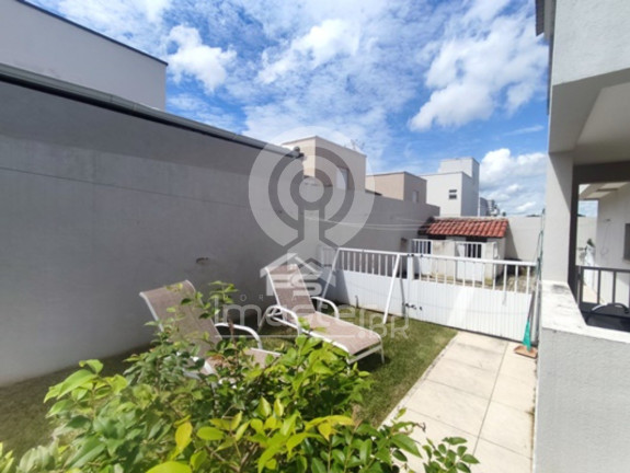 Imagem Casa com 4 Quartos para Alugar, 215 m² em Lagoinha - Eusébio Imagem Casa com 4 Quartos para Alugar, 215 m² em Lagoinha - Eusébio