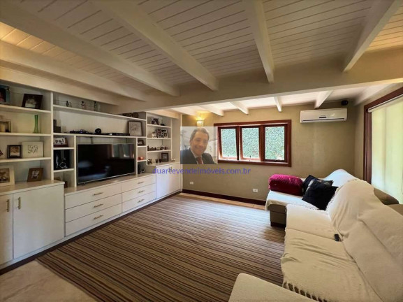 Imagem Casa com 5 Quartos à Venda, 440 m² em Algarve - Cotia Imagem Casa com 5 Quartos à Venda, 440 m² em Algarve - Cotia