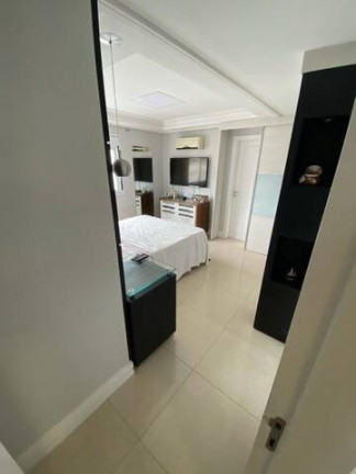 Imagem Apartamento com 3 Quartos à Venda, 250 m² em Agronomica - Florianópolis Imagem Apartamento com 3 Quartos à Venda, 250 m² em Agronomica - Florianópolis