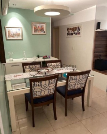 Imagem Imóvel com 3 Quartos à Venda, em Icaraí - Niterói Imagem Imóvel com 3 Quartos à Venda, em Icaraí - Niterói
