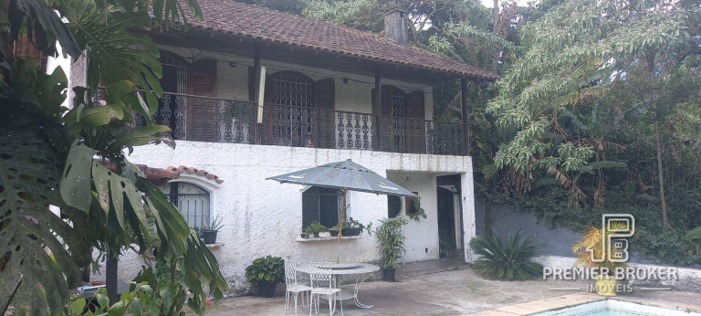 Imagem Casa com 4 Quartos à Venda, 230 m² em Bom Retiro - Teresópolis Imagem Casa com 4 Quartos à Venda, 230 m² em Bom Retiro - Teresópolis