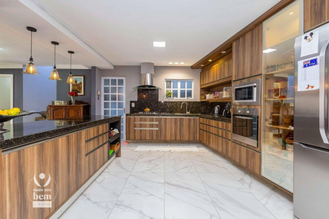 Imagem Sobrado com 3 Quartos para Alugar, 400 m² em Capão Da Imbuia - Curitiba Imagem Sobrado com 3 Quartos para Alugar, 400 m² em Capão Da Imbuia - Curitiba