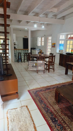 Imagem Casa com 5 Quartos à Venda, 250 m² em Camburi - São Sebastião Imagem Casa com 5 Quartos à Venda, 250 m² em Camburi - São Sebastião