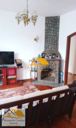 Imagem Casa com 3 Quartos à Venda, 250 m² em Parque São Clemente - Nova Friburgo Imagem Casa com 3 Quartos à Venda, 250 m² em Parque São Clemente - Nova Friburgo