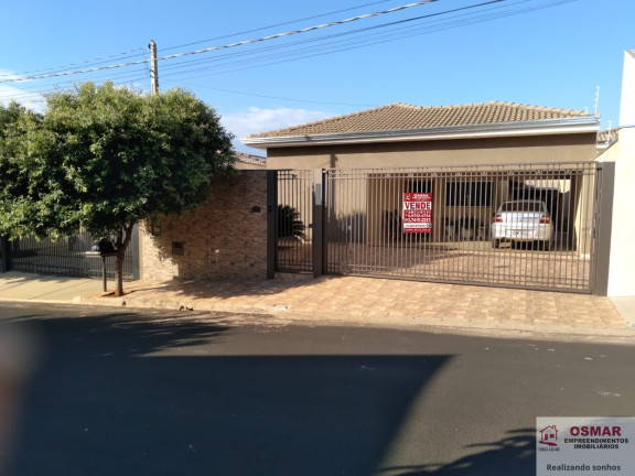 Casa com 3 Quartos à Venda, 188 m² em Jardim Dos Ipes - Cosmorama