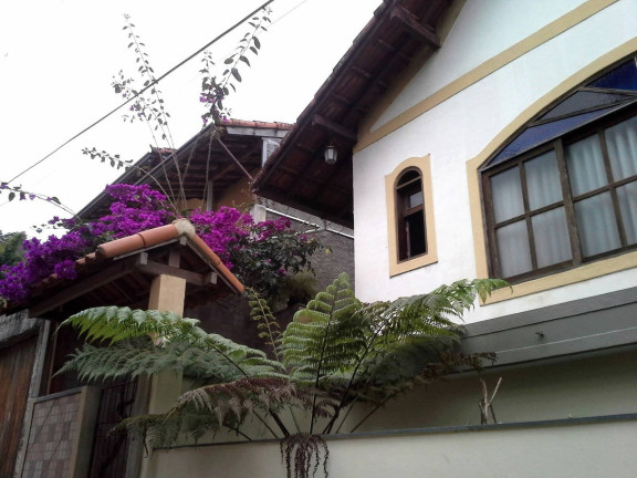 Imagem Casa com 2 Quartos à Venda, em Chácara Paraíso - Nova Friburgo Imagem Casa com 2 Quartos à Venda, em Chácara Paraíso - Nova Friburgo