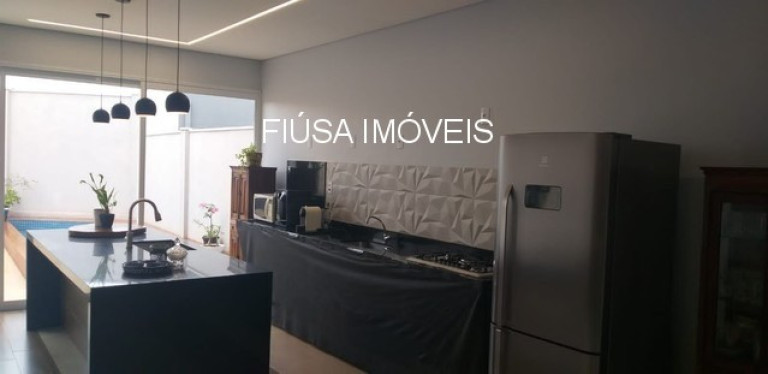 Casa com 3 Quartos à Venda,  em Jardim Grande Aliança - Sertãozinho