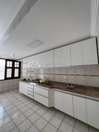 Imagem Casa com 4 Quartos à Venda, 315 m² em Sapiranga - Fortaleza Imagem Casa com 4 Quartos à Venda, 315 m² em Sapiranga - Fortaleza