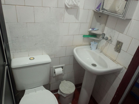 Imagem Casa com 1 Quarto à Venda, 100 m² em Vera Cruz - Mongaguá Imagem Casa com 1 Quarto à Venda, 100 m² em Vera Cruz - Mongaguá