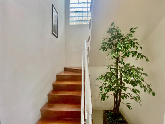 Imagem Casa com 4 Quartos à Venda, 225 m² em Barreiros - São José