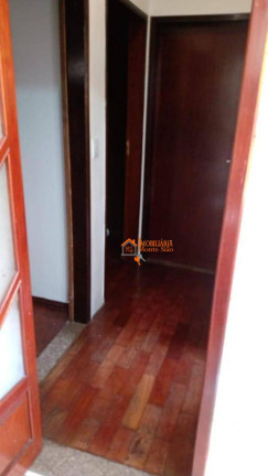 Imagem Casa com 3 Quartos à Venda, 194 m² em Vila Rosália - Guarulhos Imagem Casa com 3 Quartos à Venda, 194 m² em Vila Rosália - Guarulhos