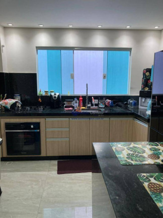 Imagem Sobrado com 5 Quartos à Venda, 350 m² em Portal Dos Gramados - Guarulhos Imagem Sobrado com 5 Quartos à Venda, 350 m² em Portal Dos Gramados - Guarulhos