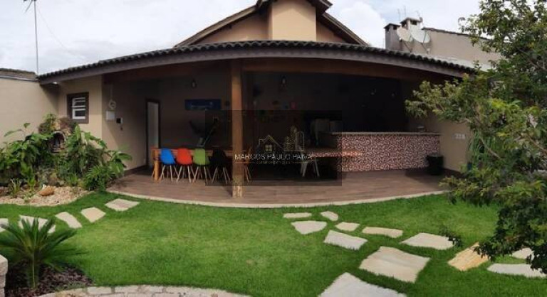 Imagem Casa com 4 Quartos à Venda, 390 m² em Vila Gardênia - Atibaia Imagem Casa com 4 Quartos à Venda, 390 m² em Vila Gardênia - Atibaia
