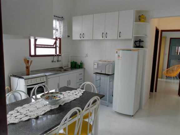 Imagem Casa com 2 Quartos à Venda, 72 m² em Balenário Maracanã - Praia Grande
