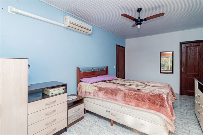Imagem Casa com 2 Quartos à Venda, em Jardim Itu - Porto Alegre Imagem Casa com 2 Quartos à Venda, em Jardim Itu - Porto Alegre