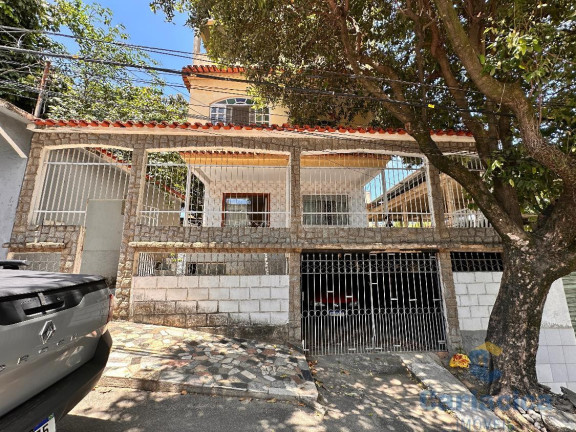 Imagem Casa com 5 Quartos à Venda, 326 m² em Bela Aurora - Cariacica Imagem Casa com 5 Quartos à Venda, 326 m² em Bela Aurora - Cariacica