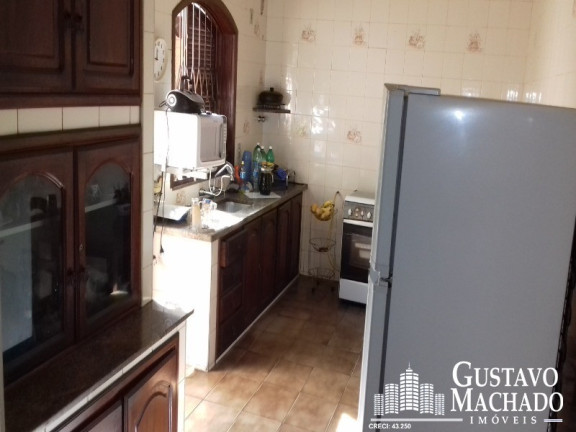 Imagem Casa com 3 Quartos à Venda, 171 m² em Vila Santa Cecília - Volta Redonda Imagem Casa com 3 Quartos à Venda, 171 m² em Vila Santa Cecília - Volta Redonda