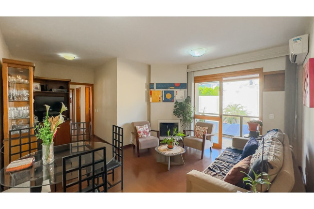 Imagem Imóvel com 3 Quartos à Venda, 121 m² em Auxiliadora - Porto Alegre Imagem Imóvel com 3 Quartos à Venda, 121 m² em Auxiliadora - Porto Alegre