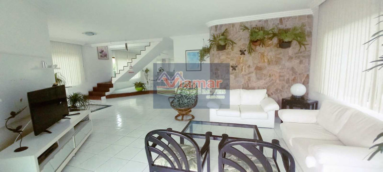 Imagem Casa com 4 Quartos para Temporada, 350 m² em Jardim Virgínia - Guarujá Imagem Casa com 4 Quartos para Temporada, 350 m² em Jardim Virgínia - Guarujá