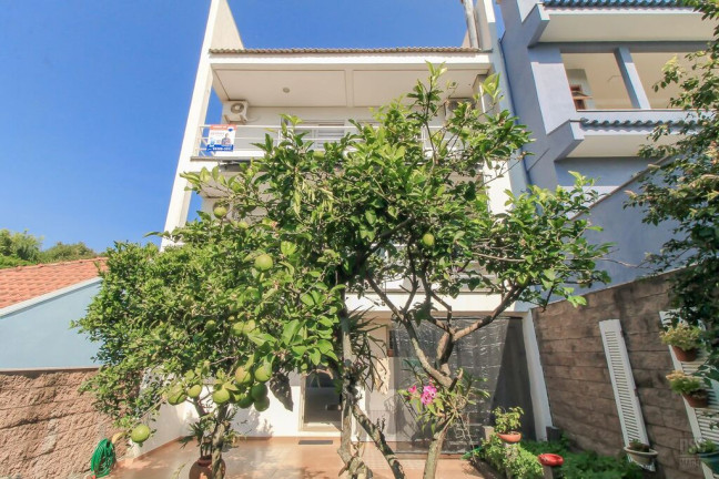 Imagem Casa de Condomínio com 3 Quartos à Venda, 205 m² em Vila Nova - Porto Alegre Imagem Casa de Condomínio com 3 Quartos à Venda, 205 m² em Vila Nova - Porto Alegre