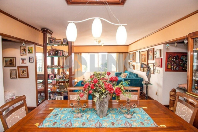 Imagem Apartamento com 3 Quartos à Venda, 108 m² em Moinhos De Vento - Porto Alegre Imagem Apartamento com 3 Quartos à Venda, 108 m² em Moinhos De Vento - Porto Alegre