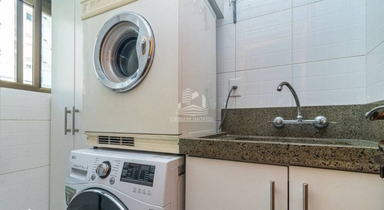 Imagem Apartamento com 3 Quartos à Venda, 110 m² em Centro - Balneário Camboriú