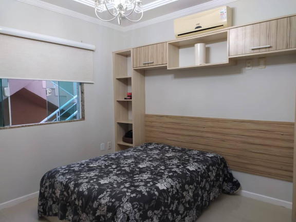 Imagem Casa com 4 Quartos à Venda, 330 m² em Vale Dos Cristais - Macaé Imagem Casa com 4 Quartos à Venda, 330 m² em Vale Dos Cristais - Macaé