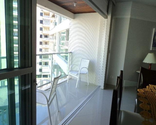 Imagem Apartamento com 3 Quartos à Venda, 120 m² em Pitangueiras - Guarujá Imagem Apartamento com 3 Quartos à Venda, 120 m² em Pitangueiras - Guarujá
