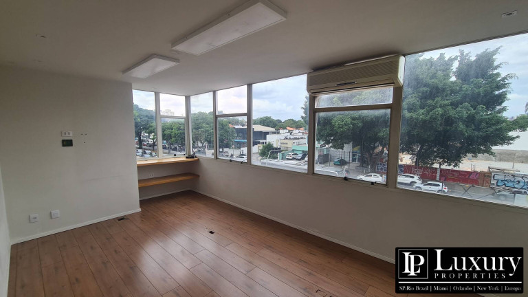 Imóvel Comercial à Venda, 328 m² em Jardim Paulistano - São Paulo