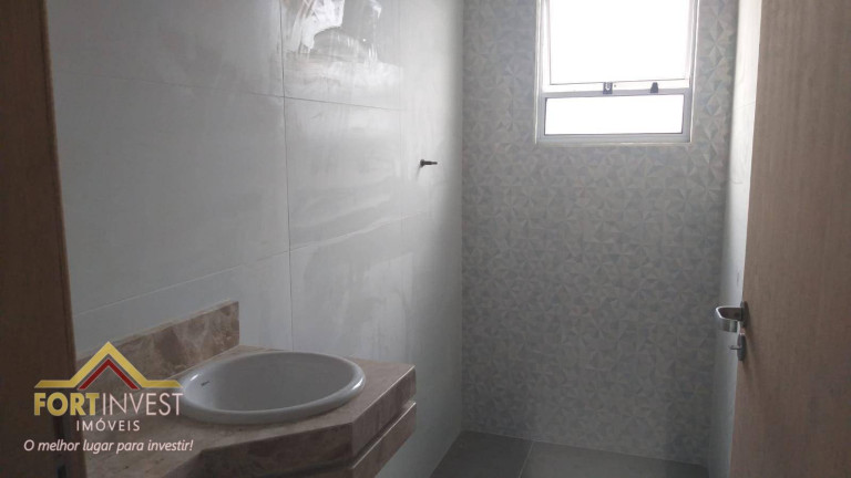 Imagem Imóvel com 2 Quartos à Venda, 42 m² em Maracanã - Praia Grande Imagem Imóvel com 2 Quartos à Venda, 42 m² em Maracanã - Praia Grande