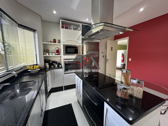 Imagem Casa com 3 Quartos à Venda, 200 m² em Pinheirinho - Curitiba