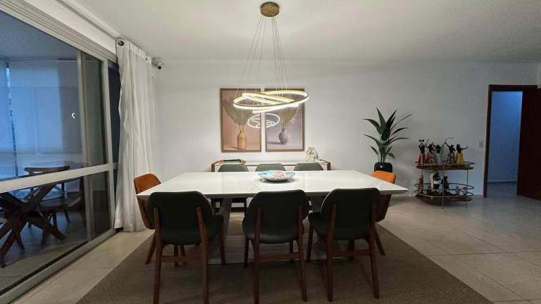 Imagem Apartamento com 3 Quartos à Venda, 174 m² em Pitangueiras - Guarujá Imagem Apartamento com 3 Quartos à Venda, 174 m² em Pitangueiras - Guarujá