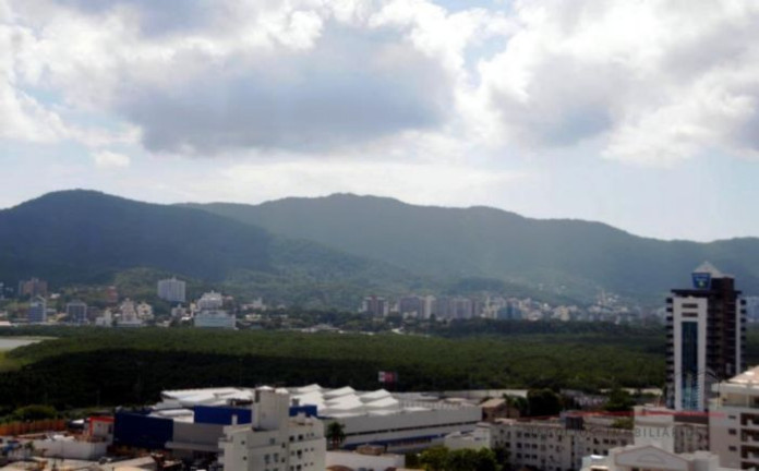 Imagem Apartamento com 3 Quartos à Venda, 239 m² em Agronômica - Florianópolis Imagem Apartamento com 3 Quartos à Venda, 239 m² em Agronômica - Florianópolis