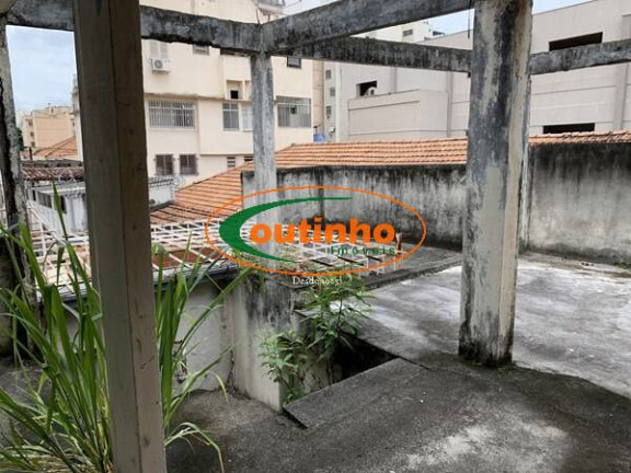 Imagem Casa com 5 Quartos à Venda, 200 m² em Vila Isabel - Rio De Janeiro Imagem Casa com 5 Quartos à Venda, 200 m² em Vila Isabel - Rio De Janeiro