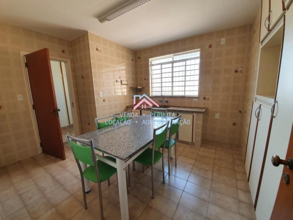 Imagem Casa com 3 Quartos à Venda, 207 m² em Vila São José - Várzea Paulista Imagem Casa com 3 Quartos à Venda, 207 m² em Vila São José - Várzea Paulista