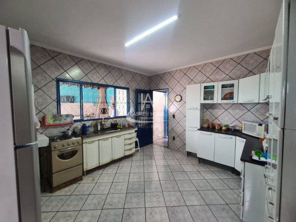 Imagem Casa com 3 Quartos à Venda, 180 m² Imagem Casa com 3 Quartos à Venda, 180 m²