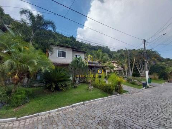 Imagem Casa de Condomínio com 3 Quartos à Venda, 205 m² em Serra Grande - Niterói Imagem Casa de Condomínio com 3 Quartos à Venda, 205 m² em Serra Grande - Niterói