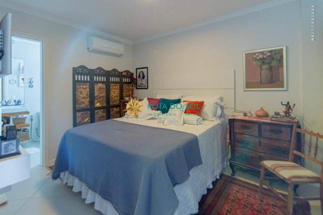 Imagem Cobertura com 3 Quartos à Venda, 263 m² em Bombas - Bombinhas Imagem Cobertura com 3 Quartos à Venda, 263 m² em Bombas - Bombinhas