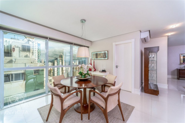 Imagem Apartamento com 4 Quartos à Venda, 287 m² em Barra Norte - Balneário Camboriú Imagem Apartamento com 4 Quartos à Venda, 287 m² em Barra Norte - Balneário Camboriú