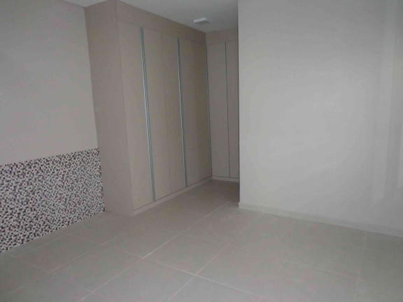 Imagem Casa com 3 Quartos à Venda, 225 m² em Aruã - Mogi Das Cruzes Imagem Casa com 3 Quartos à Venda, 225 m² em Aruã - Mogi Das Cruzes